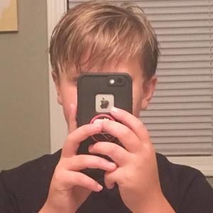 Meet your Posher, Jonathan